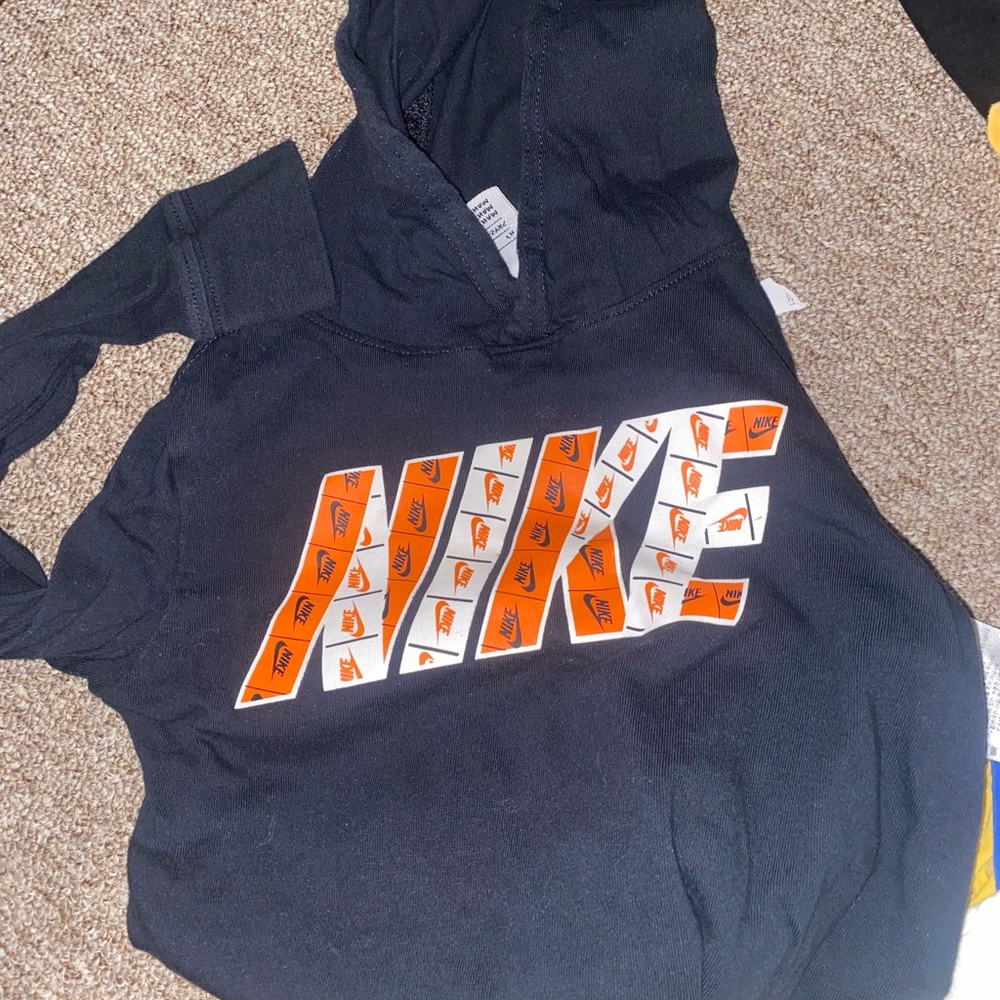 Nike pullover